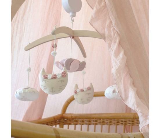 Mobile musical en bois Rose et Lili